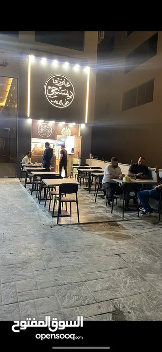 مطعم للبيع بخلو منطقه السابع مرخص ومدفوع مواقف او البيع مع كامل المعدات جاهز من جميعو لا ينقصه شئ