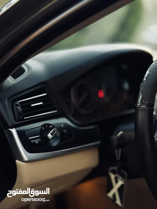 بي إم دبليو 520 i