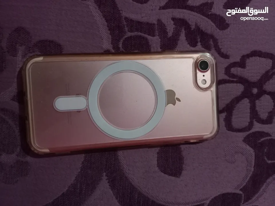ايفون 6 ، لون لؤلؤي ناعم استخدام بسيط