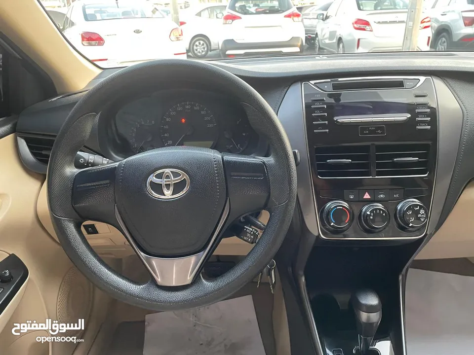 TOYOTA YARIS SE 1.5L I SEDAN I 2022 I SILVER I GCC I 1 YEAR WARRANTY