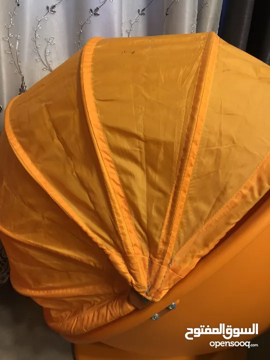 كرسي أيكيا شكل بيضة مع مظلة (Egg Chair) دوّار عدد 2 (لون أحمر وبرتقالي) شراء من بريطانيا للبيع