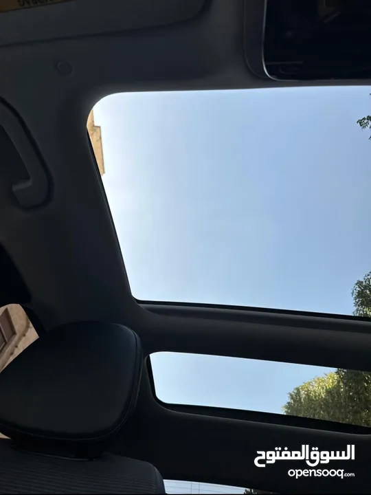 مرسيدس C200 2023 عداد قليل جدا 16000KM بانوراما وارد غرغور تحت الضمان