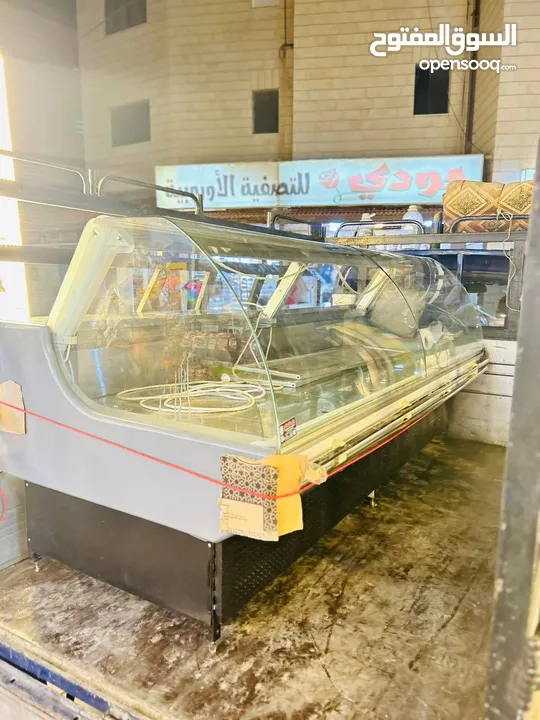 إعلان شراء  نشتري جميع عدد المطاعم والفنادق والسوبر ماركت
