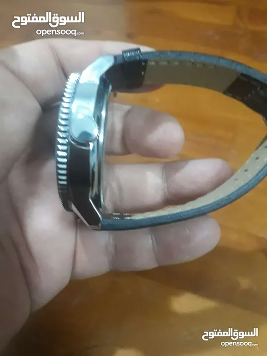 ثلاث ساعات اصليه للبيع بسعر مغري