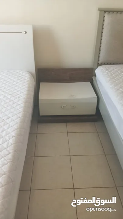 QUEEN SIZE BED