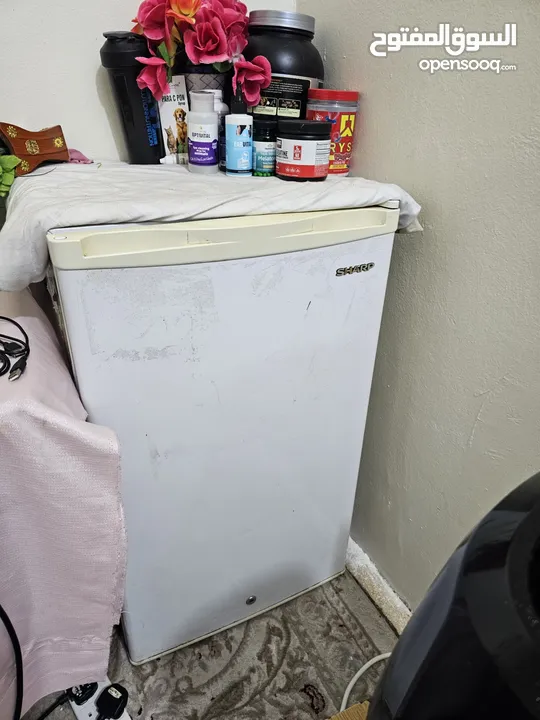 Sharp refrigerator and also freezer