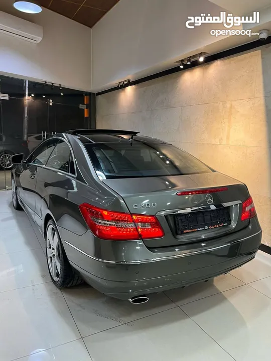 مرسيدس E200 CGI AMG موديل 2013 بحالة الوكالة للبيع