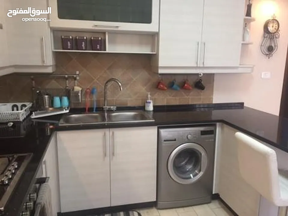 شقة استثمارية مفروشة للبيع او للإيجار في ام اذينة - ref : 14591