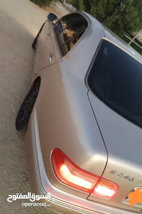 E240 موديل 2000 Mercedes-Benz  2000 سي سي