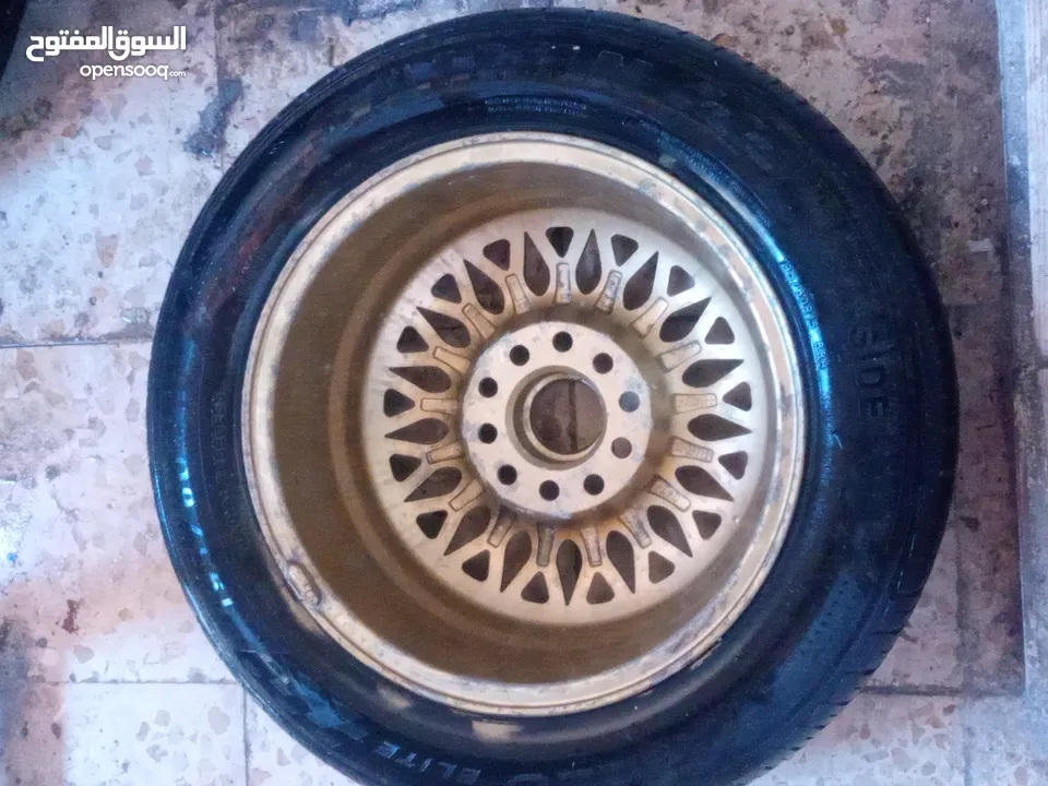 جنط  bbs  الماني اصلي .15 بحالة جيدة جدا . 5 براغي محير .... مع كوشوك نظيف