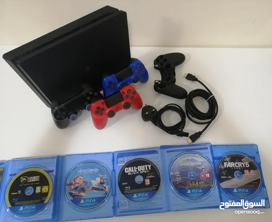 PS4 1TB + 3 DS4 + 5 GAMES