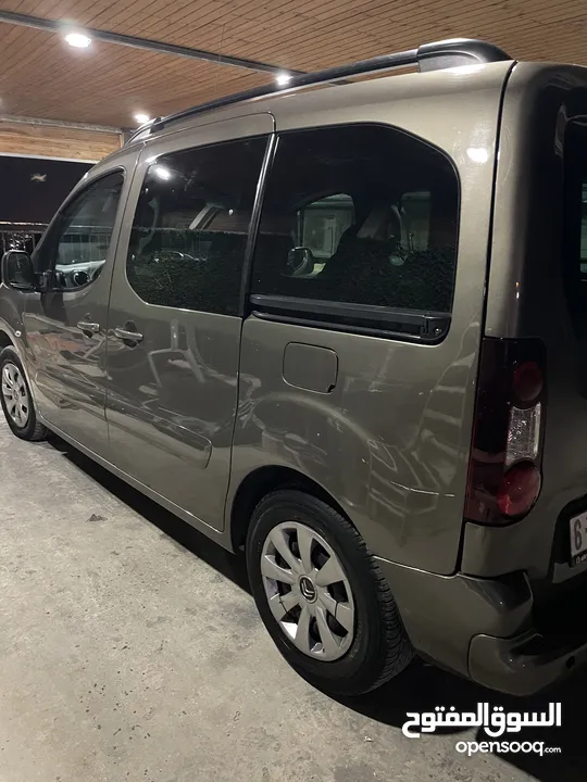 ستاروين بيرلينجو / 2018 ترخيص 2017 للبيع