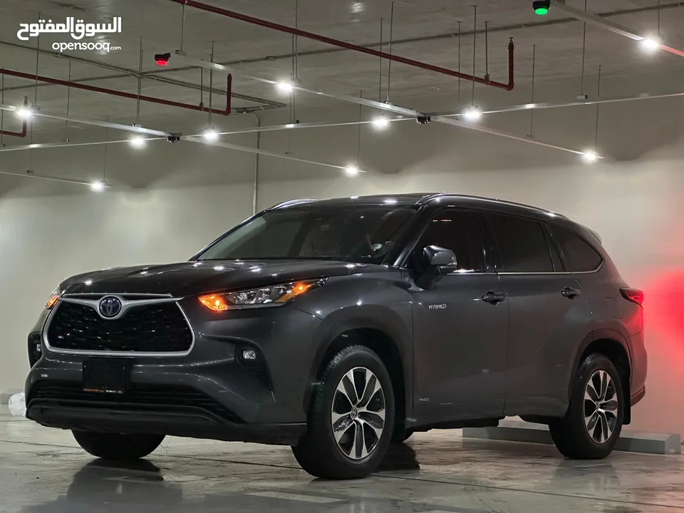 Toyota HighLander 2021 Xle  بحالة الوكالة