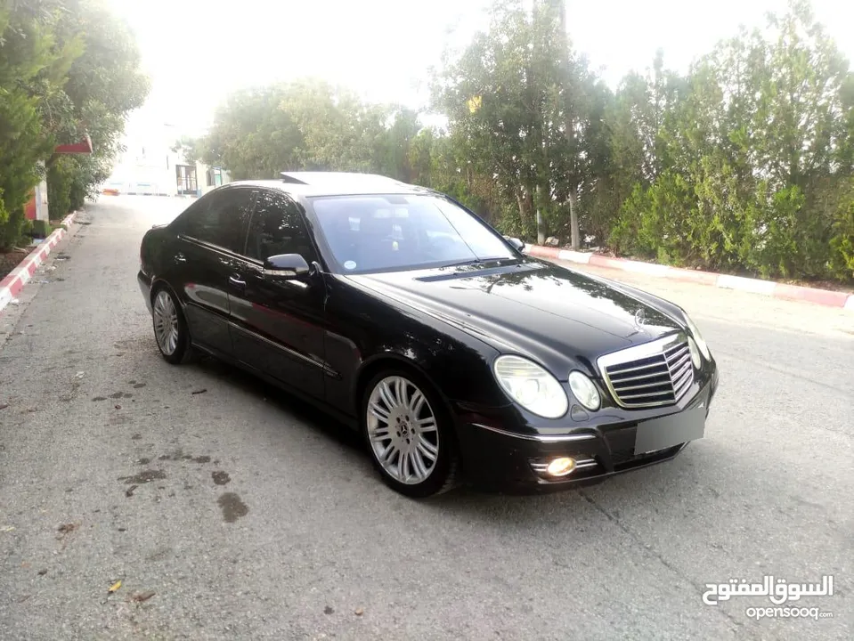 MERCEDES  BENZ  E200 KOMPRESSOR