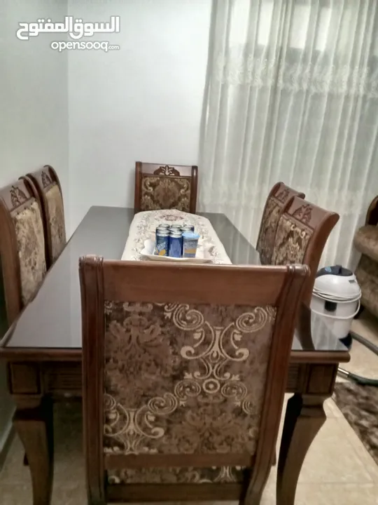 طاولة سفره