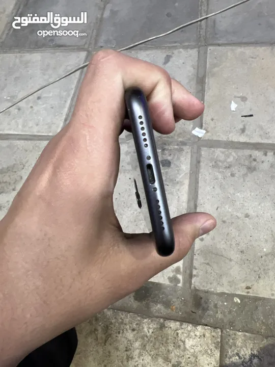 للبيعiphone 11