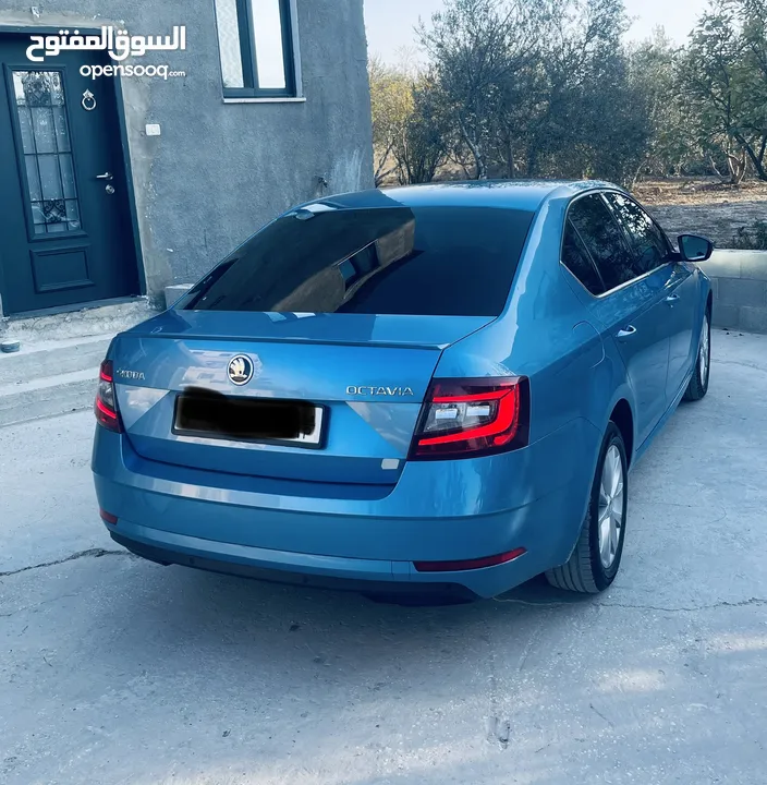 سكودا اكتافيا 2018