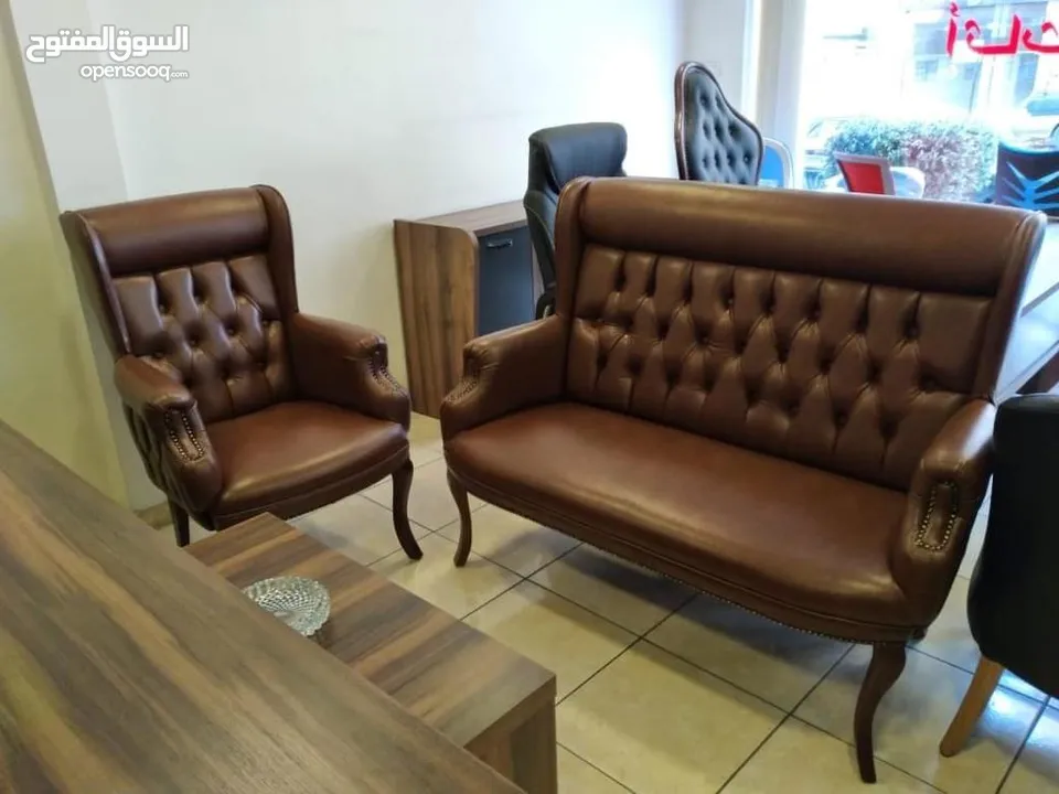 كراسي مدير ملوكي متوفر بعدة الوان