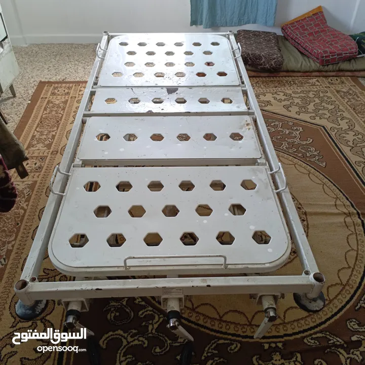 سرير طبي متحرك منويل بريك عجال صناعه تركي