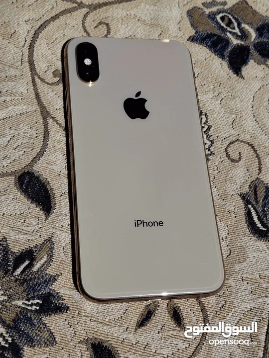 Iphone xs 74% مش مفتوح (اقرا الوصف)