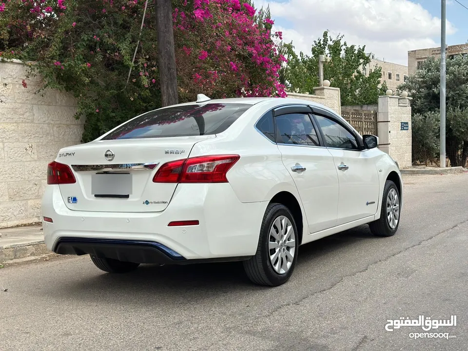 نيسان سلفي موديل 2019 جمرك جديد ممشى قليل اصلي وفعلي كرت ابيض بحاله الوكاله
