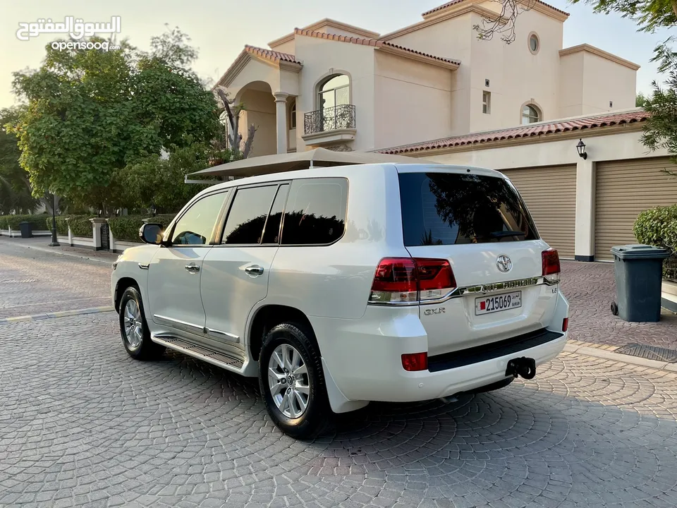 2020 Toyota Land Cruiser GXR V6