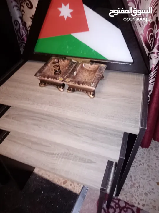 طاولة وسط مع 3سيرفس لللبيع