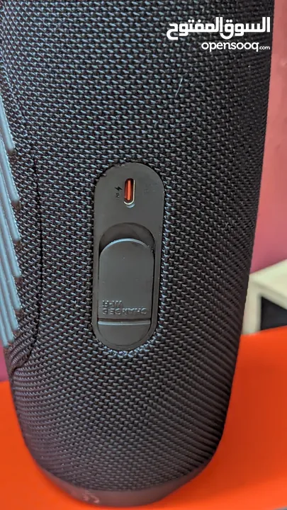 JBL Charge 5 Wi-Fi جديدا استعمل تجربه فقط النسخة الجديدا صوت JBL الأصلي الجريء مع صوت جهير عميق