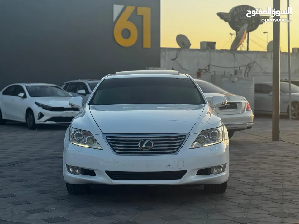 LEXUS LS 460 LARGE  2010