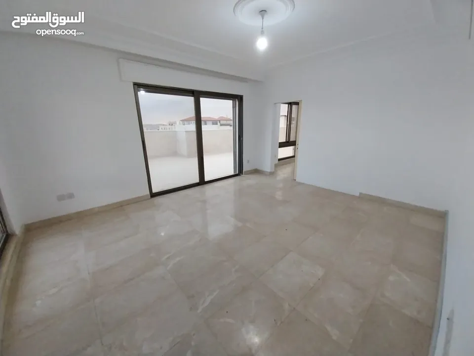 شقة غير مفروشة للإيجار ( Property 39858 ) سنوي فقط