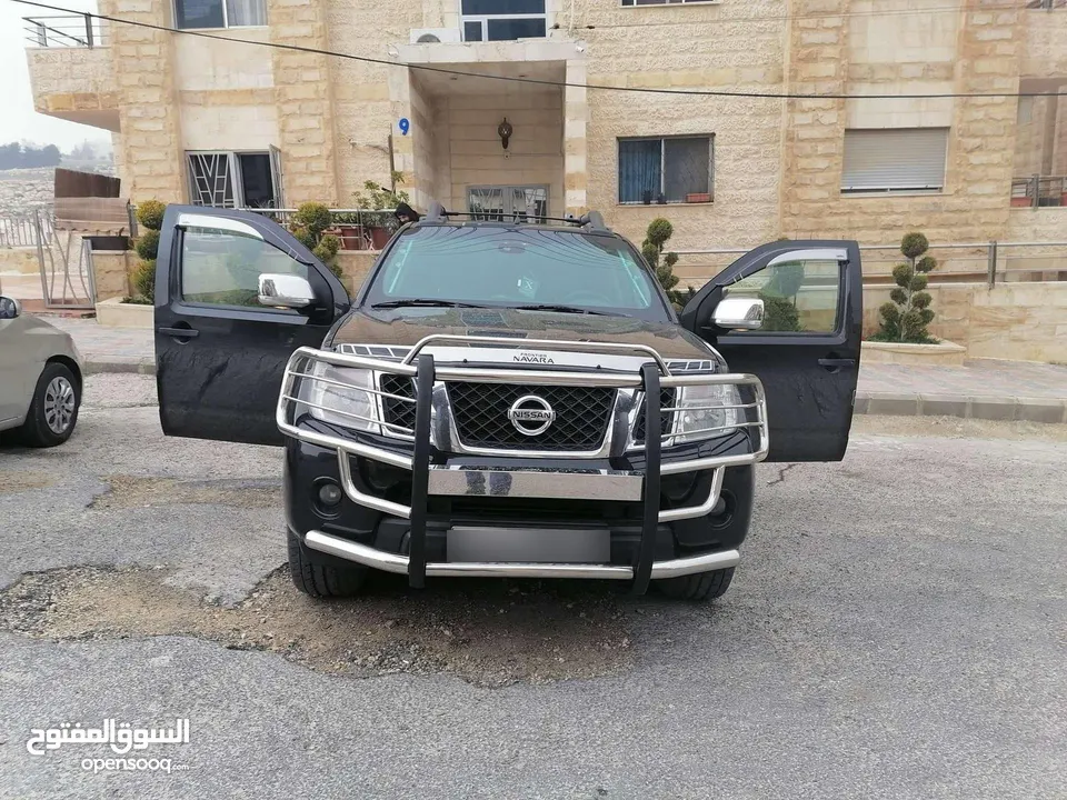 بكب نيسان نافارا
