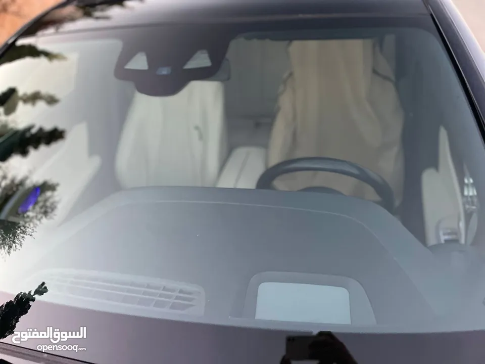 مرسيدس بنز E300 بنزين بحالة الوكالة