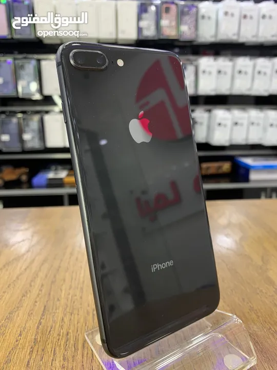 iPhone 8 Plus (256) GB ايفون 8 بلس مستعمل بحالة جيدة جدا بطارية اصلية 85٪؜