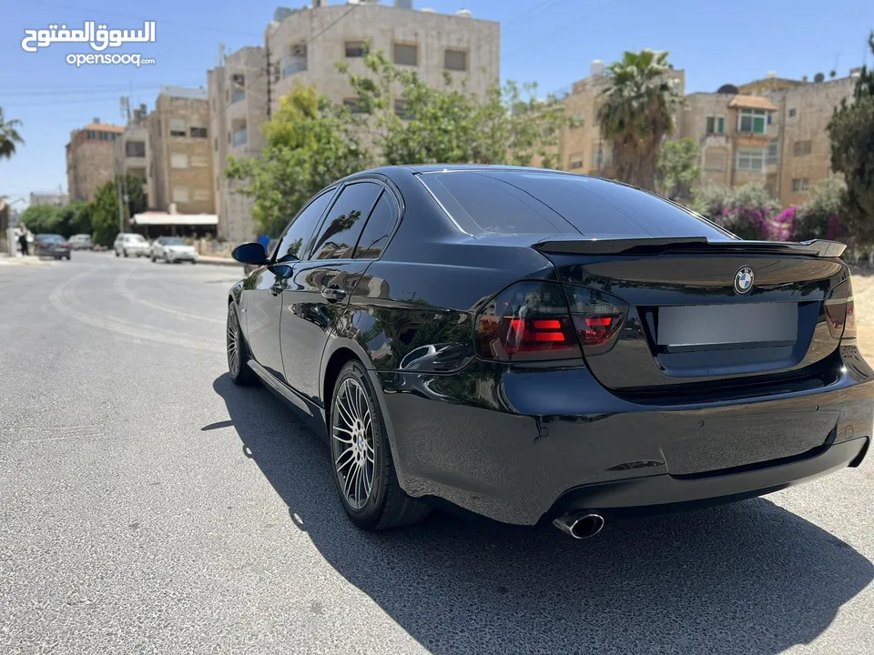 BMW 320i 2007   وارد شركة أبو خضر  مالك ثالث  لا تحتاج اي نوع من انواع الصيانة