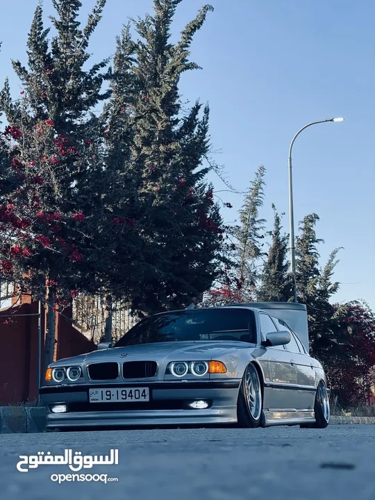 BMW e38 740il