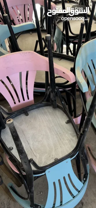 كراسي معدنية