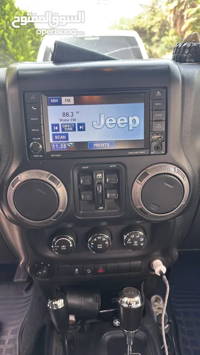 قابل البدل Jeep Wrangler- low mileage- mint condition- تعديل كامل اصلي