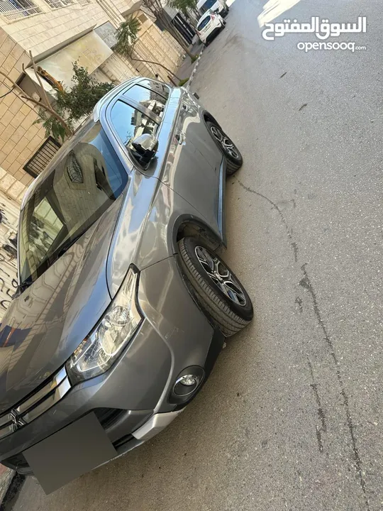 ميتسوبيشي اوتلاند