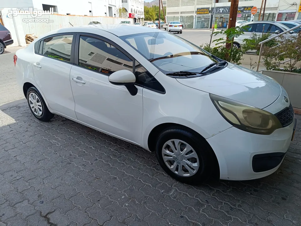 KIA RIO 2013 very good condition car no any issue just buying and drive