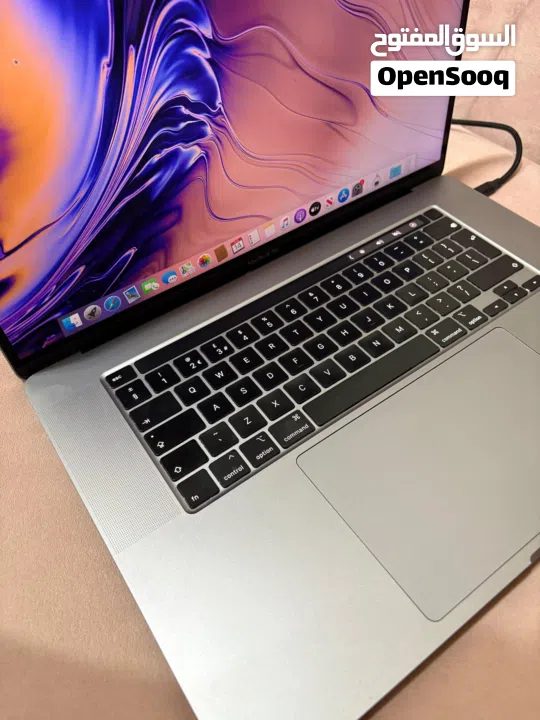 Powerful 2019 Apple MacBook Pro 16-inch - i9 32gb RAM 1TB SSD