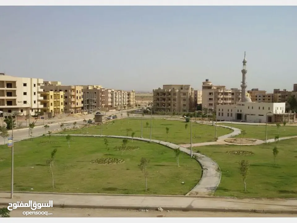 شقه لقطه بموقع متميز بالحي التاسع بمدينة العبور