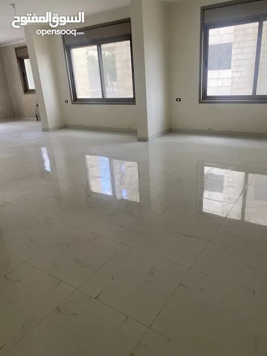 شقة عائلية  عمارة المجدل
