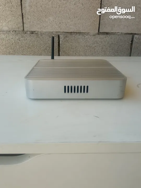 mini pc i3-7  مع محول اصلي  واصل