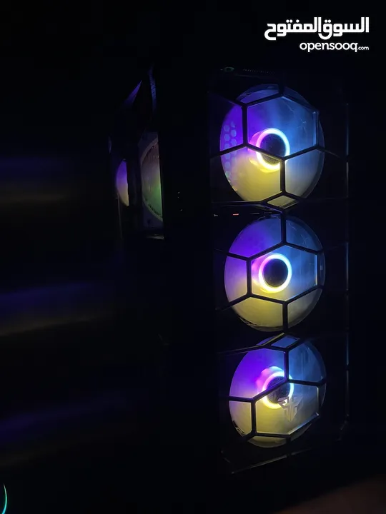 كمبيوتر العاب gaming computer قوي وبحالة الوكالة ممتاز جدا