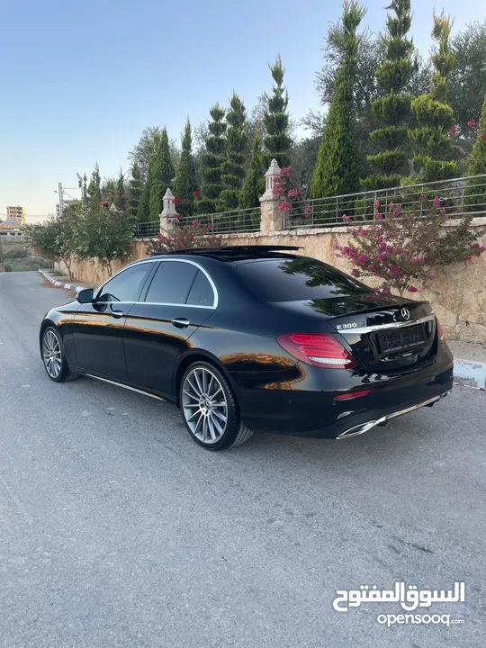 Mercedes Benz E300 بنزين بحالة الوكالة