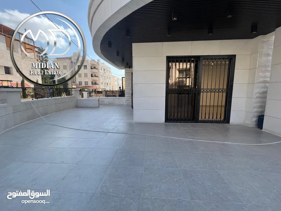 شقق أرضية و طوابق مكررة جديدة للبيع في أجمل مواقع الكرسي مساحات 185م & 210م تشطيبات و ديكورات فاخرة