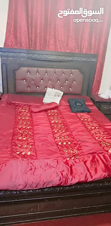غرفه نوم كااااااامله بحاله جيده جدا