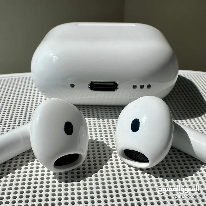Airpods 4 بسعر مغري ومنافس اغتنم الفرصة والعرض