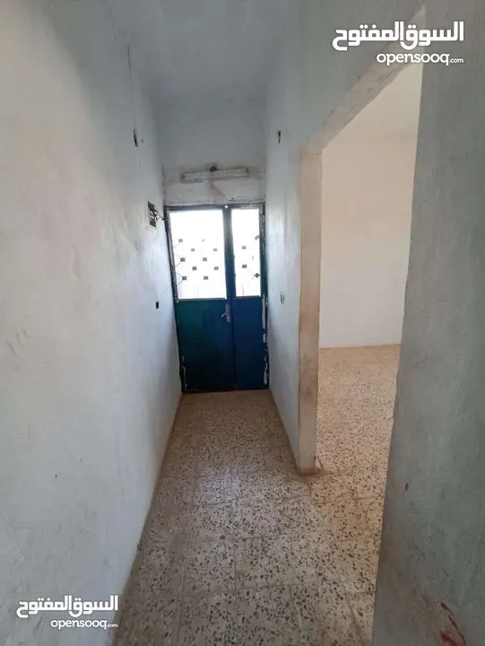 بيت مستقل للبيع في الهاشميه حي الفيحاء