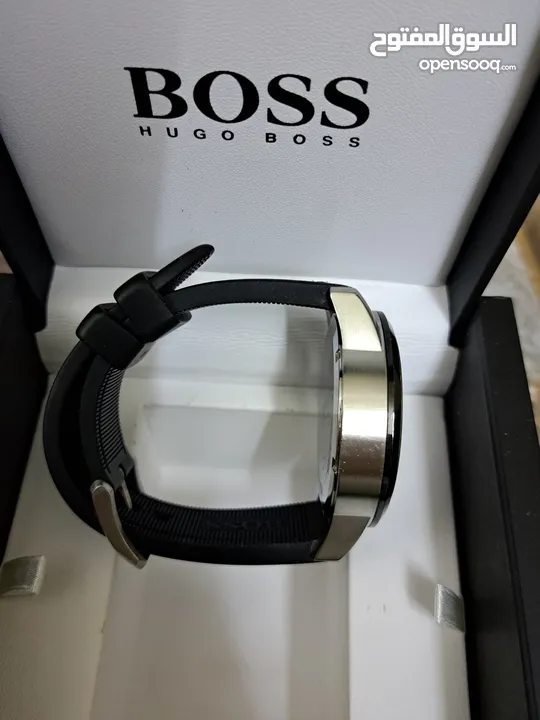 ساعة رجالي مميزة HUGO BOSS  اصلية 100% بحالة الوكالة استخدام خفيف جدا معها الكرتونة وكتالوج الشركة